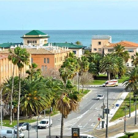 Malvarosa Beach Family Valencia Exterior photo